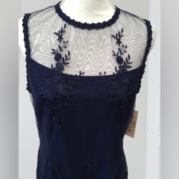 Nanette Lepore Lace Sheath Dress, Sz 10 - Picture 4 of 14